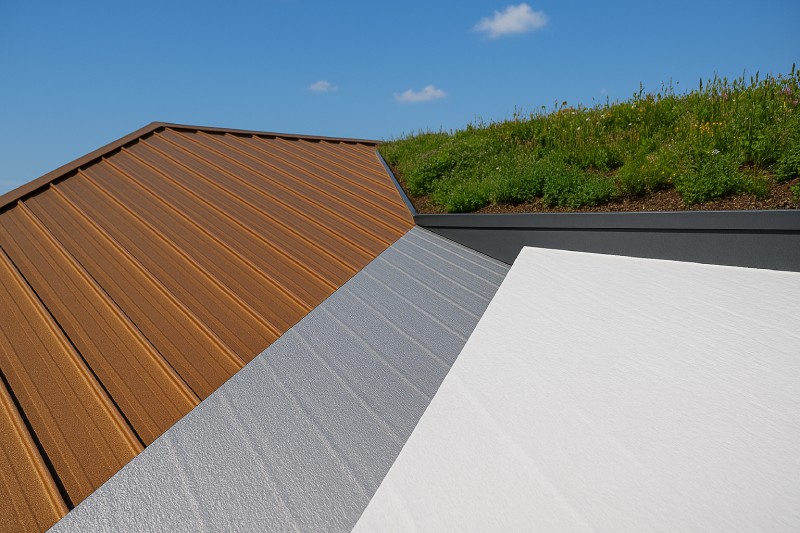 How Reflectivity and Emittance Reduce Roof Heat and Bills
